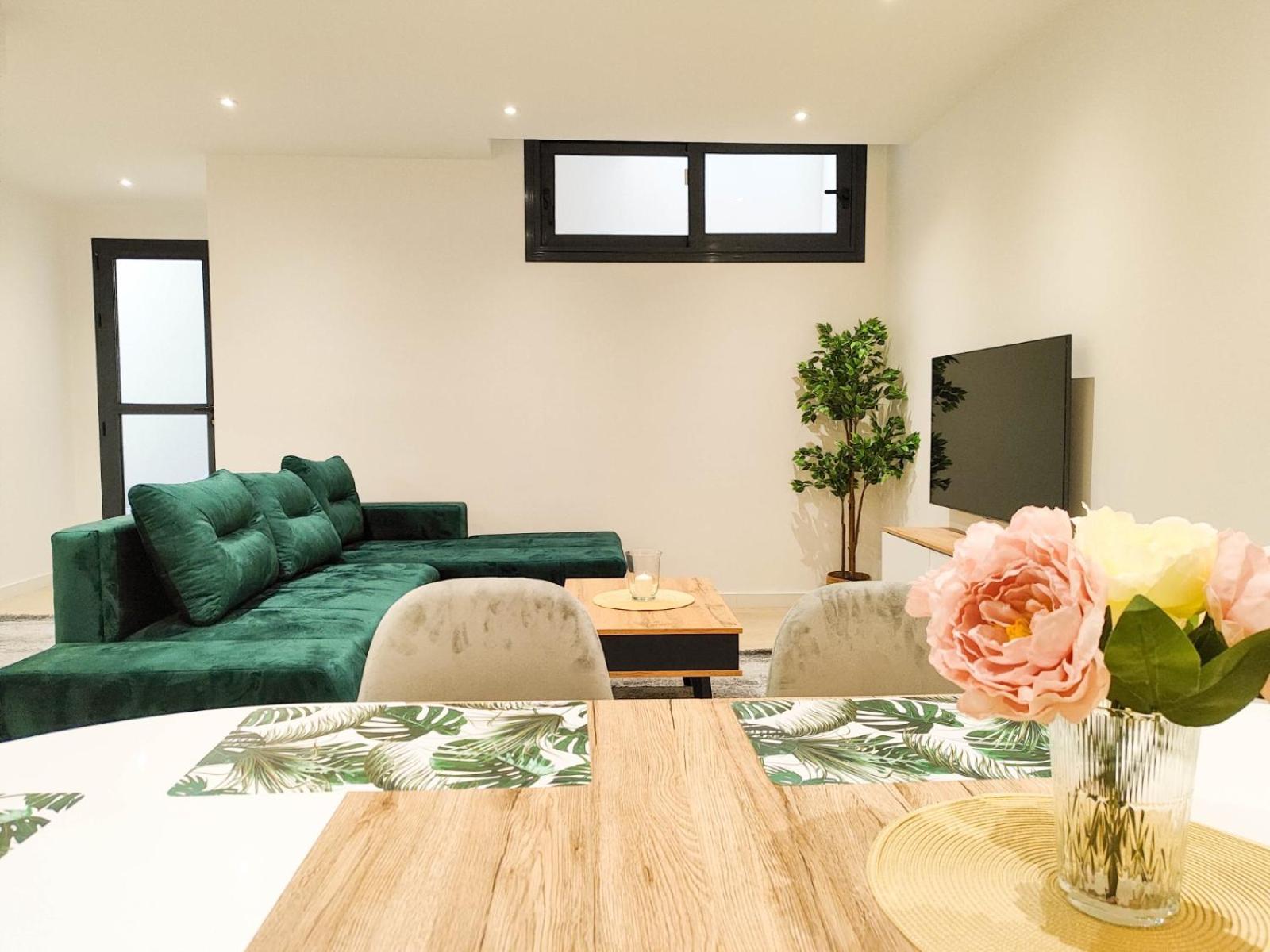 Amberes Apartment, A Stylish Villa'S Independent Downstairs Apartment With Private Swimming Pool And Terrace Polop Ngoại thất bức ảnh